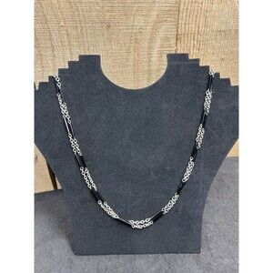 Vintage 1970's Signed Park Lane JET SET Silver Tone 52" Necklace J157